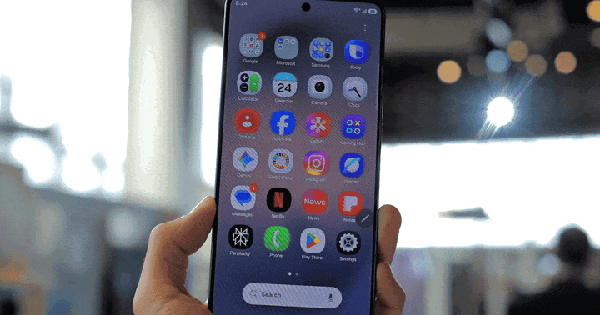 Đừng so Privacy Display của Galaxy S26 Ultra với miếng dán chống nhìn trộm thường, vì nó khác nhau 1 trời 1 vực