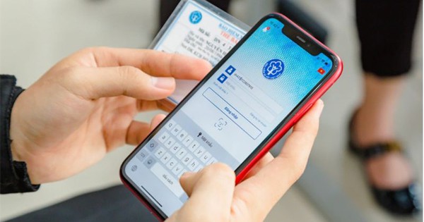 Sổ BHXH và thẻ BHYT có thay đổi quan trọng áp dụng toàn quốc: Đi khám bệnh không cần mang bản giấy