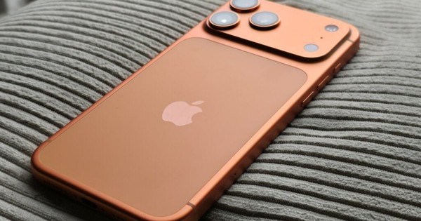 Apple chấp nhận tăng giá RAM gấp đôi từ Samsung để đảm bảo nguồn cung iPhone 2026