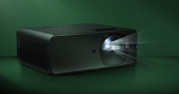 BenQ ra mắt loạt máy chiếu short-throw mới: 4K, 5.000 lumen, tối ưu golf simulator