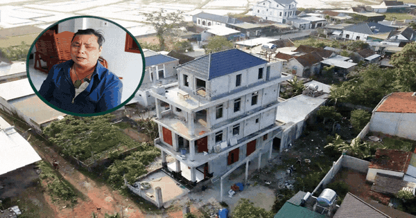 Người đàn ông mù bán tăm bông 34 năm xây nhà 5 tỷ tặng vợ: Thu nhập mỗi ngày gây choáng