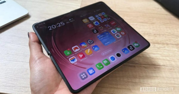 Oppo Find X9 Ultra ra mắt toàn cầu, Find N6 gây ấn tượng tại MWC 2026 với nếp gấp 'vô hình'