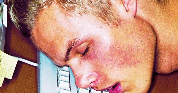 Nghịch lý năng suất thời đại số: Khi trí tuệ nhân tạo không biết mệt còn con người thì kiệt quệ vì chạy đua