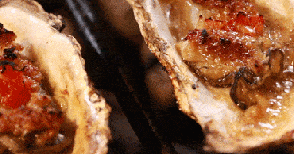 Sự thật trớ trêu về những con hàu "thần dược phòng the": Khi chúng ta ăn những kẻ vô sinh để cầu mong... sung mãn