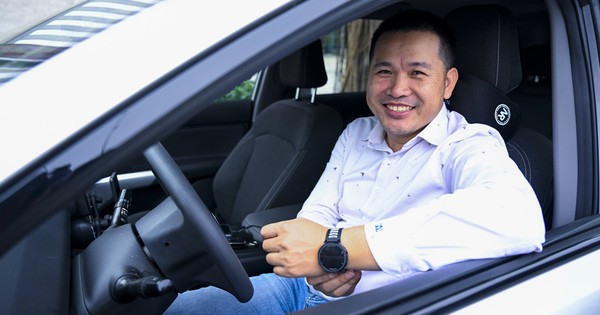 Chủ dàn xe tự lái tiết kiệm hàng trăm triệu mỗi năm nhờ chuyển sang xe điện