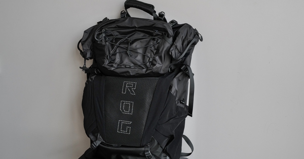 Trên tay balo ROG: Chiếc "túi thần kỳ" chứa bảo bối công nghệ của bạn