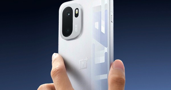 OnePlus Ace 6 Ultra lộ diện: Màn 165Hz, pin khủng 8.500 mAh, đối đầu Redmi K90 Max