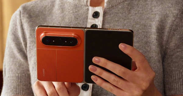 Huawei 'chen ngang' Apple: Bán thiết kế iPhone Fold tương lai khi đối thủ còn đang chuẩn bị