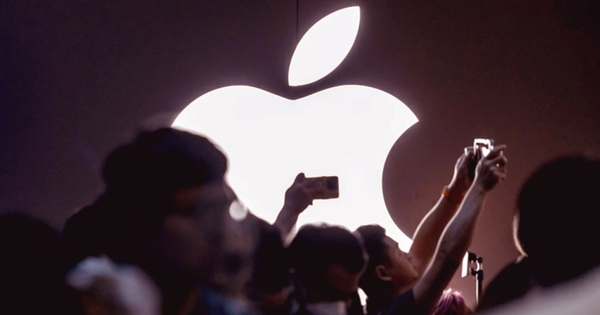 Apple 'ngáo' AI hay cả thế giới bị Tim Cook dắt mũi: Chiến lược 1 tỷ USD đối đầu 700 tỷ USD
