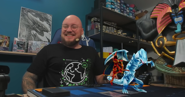 YouTuber Pháp Biến Giấc Mơ Yu-Gi-Oh Thành Hiện Thực Với Bàn Đấu 3D Triệu Hồi Quái Vật