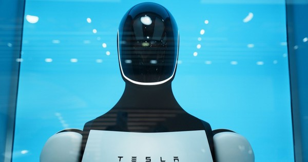 Tesla đầu tư 25 tỷ USD vào AI và robot năm 2026, gấp ba lần năm trước
