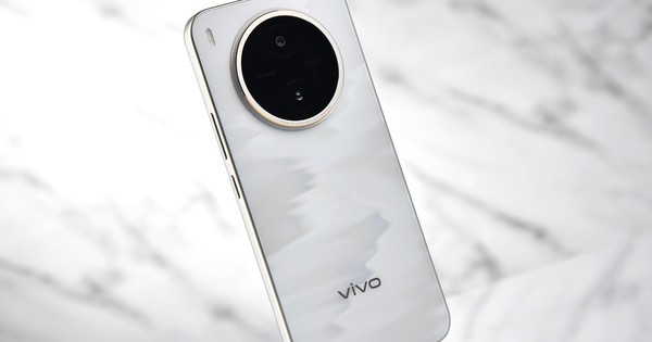 Vivo Y600 Pro ra mắt pin 10.200mAh, công nghệ silicon-carbon thế hệ 4