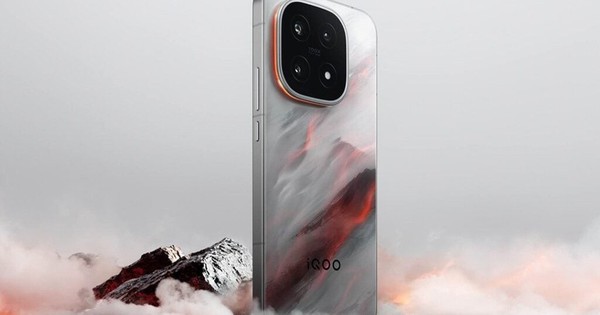 iQOO 15 Apex Edition ra mắt tại Ấn Độ với mặt lưng hologram 'biến hình' độc đáo