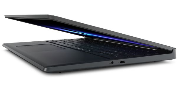 Alienware 15 ra mắt: RTX 5060, màn 165Hz, dễ tiếp cận hơn