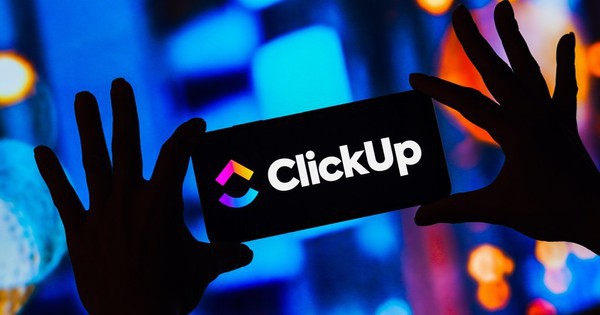 ClickUp cắt giảm 22% nhân sự, chuyển sang AI, hứa lương triệu USD cho người ở lại
