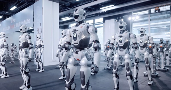 Trung Quốc tăng tốc cuộc đua robot, ENGINEAI sản xuất một robot hình người mỗi 15 phút