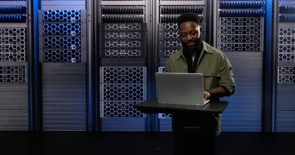 Dell ra mắt loạt công nghệ mới cho trung tâm dữ liệu AI, server '1 thay 13'
