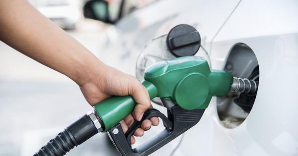 Chuyên gia: Xăng E10 không hại động cơ, thói quen tài xế mới đáng lo
