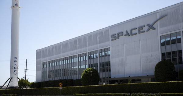 SpaceX muốn tự xây nhà máy chip 119 tỷ USD vì không mua đủ