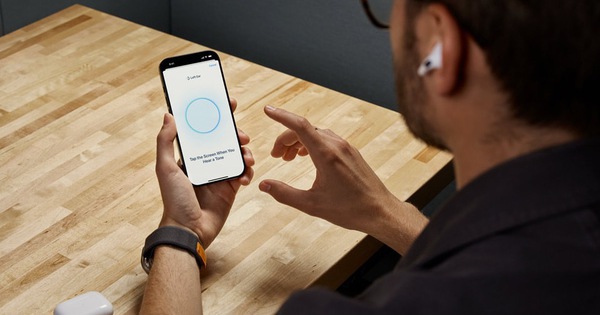 Apple phát hiện suy giảm thính lực khiến người già đi chậm hơn 13%