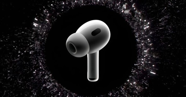 CEO Apple tuyên bố sắp 'thay đổi thế giới' với AirPods Pro và kính AI