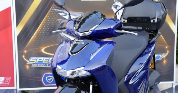 Honda SH Vetro Blue 2026 về Việt Nam, giá 235 triệu đồng