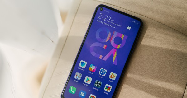 Đánh giá chi tiết Huawei Nova 5T: Thiết kế trẻ, cấu hình cao, đáng mua không?