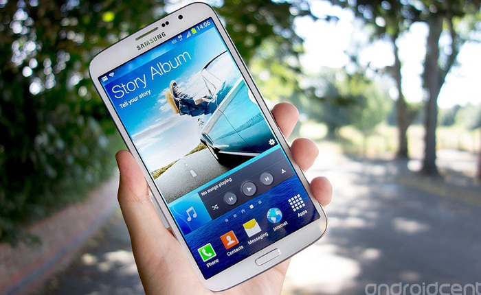 Nhìn lại Samsung Galaxy Mega: Chiếc điện thoại khiến cả Galaxy Note cũng trông nhỏ bé khi đứng cạnh bên