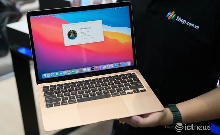 Mở bán MacBook sớm, Apple muốn 'đấu' với thị trường xách tay?