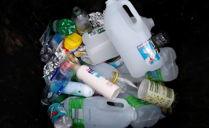 Nhựa chứa 144 hợp chất làm rối loạn hormone và chúng sẽ gây hại cho nhiều thế hệ