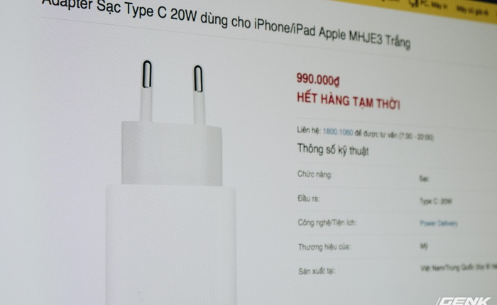 Không chỉ iPhone 12, ngay cả củ sạc Apple cũng cháy hàng, tăng giá tại Việt Nam