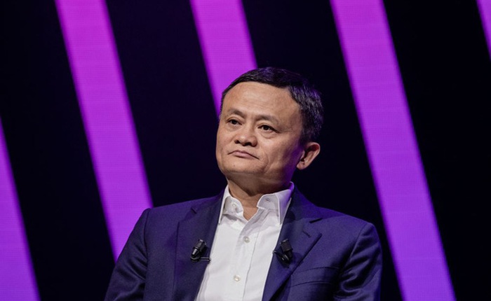 2 tháng bão táp trong cuộc đời Jack Ma: Tài sản bốc hơi 11 tỷ USD chỉ vì 1 lần vạ miệng