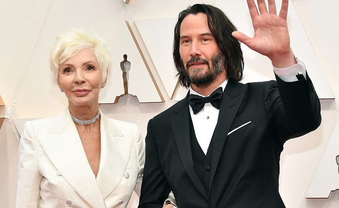 Thay vì đi với người yêu như nhiều diễn viên khác, Keanu Reeves lựa chọn sánh bước cùng mẹ trên thảm đỏ Oscars 2020