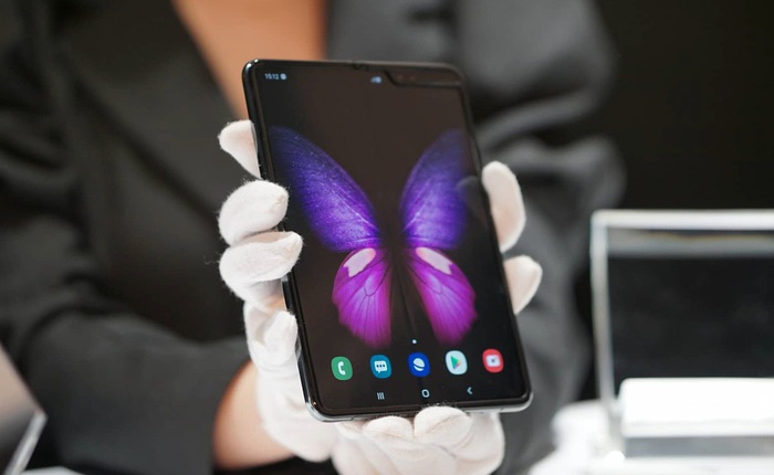 Samsung Galaxy Fold 2 sẽ có tên mã là "Champ", được tích hợp camera selfie ẩn dưới màn hình?