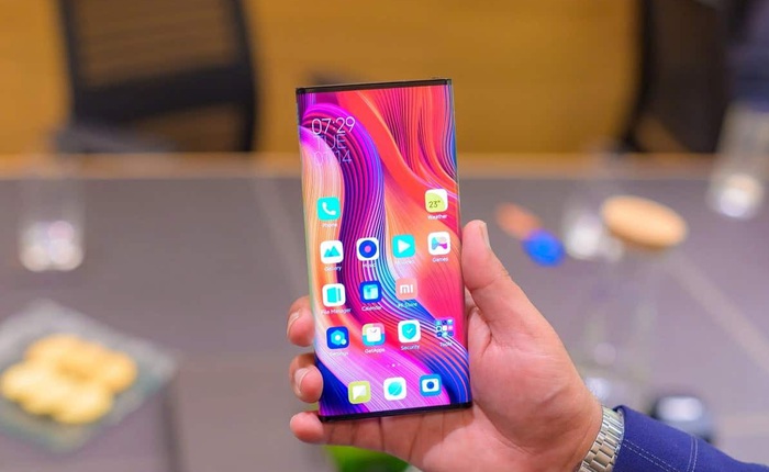 Cuối cùng thì siêu phẩm Xiaomi Mi MIX Alpha cũng sẽ chính thức lên kệ, giá bán có thể từ 2.400 USD