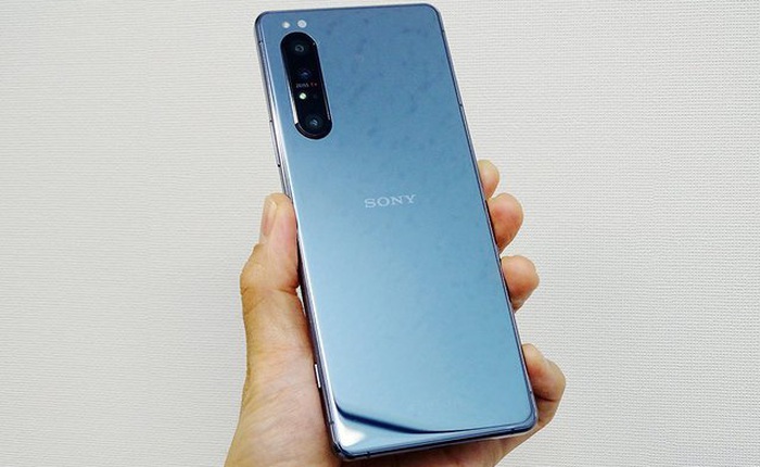 Cận cảnh Sony Xperia 1 II: Thiết kế không thay đổi nhiều, tập trung vào camera, jack 3.5mm quay trở lại