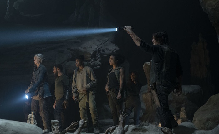 Vừa trở lại gay cấn, The Walking Dead lập tức khiến fan phẫn nộ khi đi vào vết xe đổ của Game of Thrones mùa 8