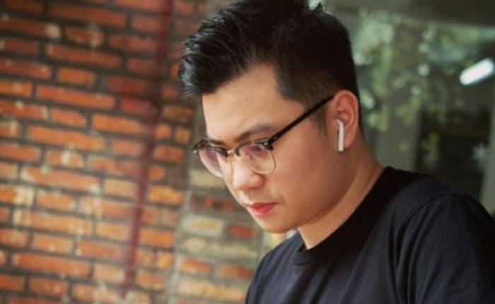 Mang AirPods khi đang gọi cafe, thanh niên bị nhân viên pha chế từ chối phục vụ