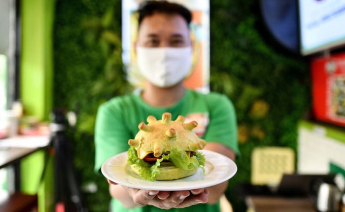 Chuỗi pizza Việt Nam được báo Mỹ hết lời ca ngợi vì ý tưởng làm ‘burger corona’, đắt hàng đến mức không đủ để bán giữa mùa dịch ế ẩm
