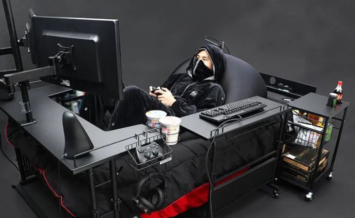 Công ty Nhật Bản ra mắt mẫu giường gaming độc đáo giúp người dùng vừa nằm vừa cày game thoải mái, giá từ 7 triệu đồng