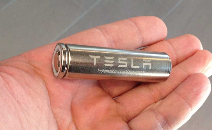 Dự án bí mật 'Roadrunner' của Tesla lộ diện: Sản xuất hàng loạt những viên pin dung lượng lớn với giá 100$ cho mỗi kWh