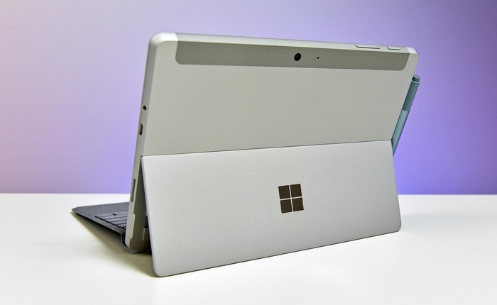 Surface Go 2 sẽ có màn hình lớn hơn và viền mỏng hơn thế hệ trước