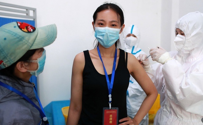 Trung Quốc thử nghiệm trên người loại vắc-xin COVID-19 thứ ba, hi vọng sẽ chống lại tất cả biến thể SARS-CoV-2