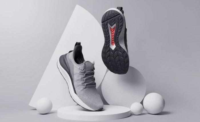 Xiaomi ra mắt giày thể thao MIJIA Sneakers 4: Cải thiện thiết kế, hấp thụ lực tốt hơn, giá chỉ 665.000 đồng