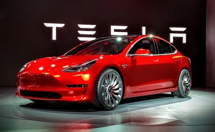 CEO Volkswagen thừa nhận Tesla vượt xa hơn "bất kỳ ai" về phần mềm và khả năng tự lái