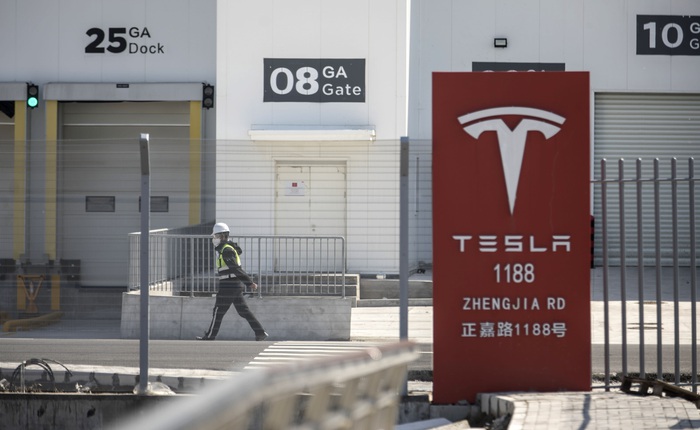 Bloomberg: Tesla đột ngột đình chỉ hoạt động sản xuất tại siêu nhà máy ở Trung Quốc