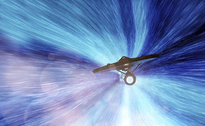 Những phương pháp du hành không gian siêu tốc thường thấy trong phim sci-fi và mức độ thực tiễn của chúng