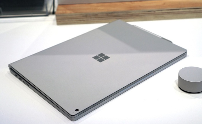 Microsoft liệu có cần ra mắt một chiếc Surface Book Pro giống như MacBook Pro?