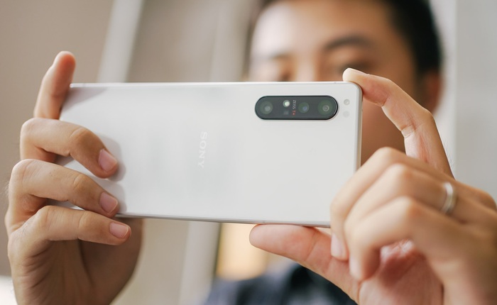 Trên tay Sony Xperia 1 II tại VN: Siêu phẩm với màn hình 4K HDR, camera cực chuyên nghiệp, giá gần 30 triệu đồng