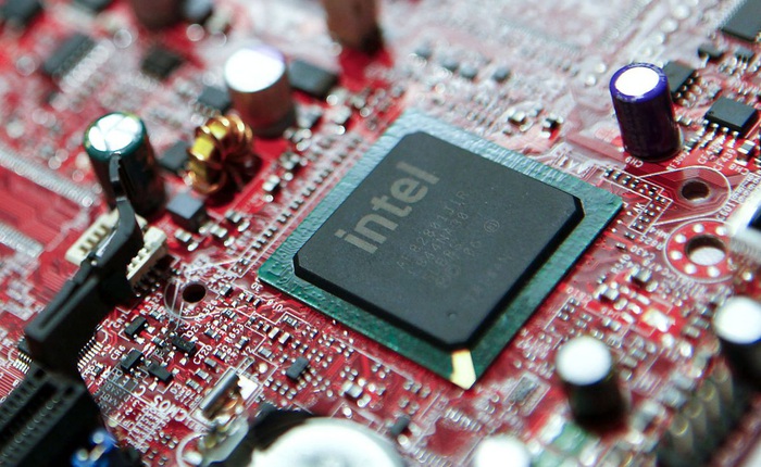 Tiến trình 7nm lại bị hoãn, Intel cân nhắc thuê ngoài sản xuất chip